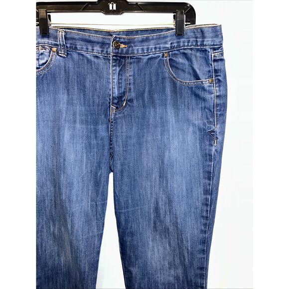 Old Navy The Flirt Capri Jeans Womens 16 Mid Rise Beach Summer - Picture 3 of 10